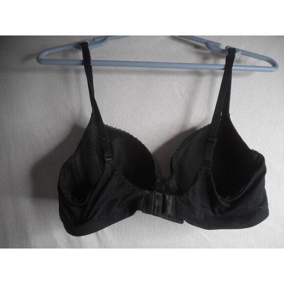 Victoria's Secret Black Lace 36C Bra underwire - Picture 2 of 5
